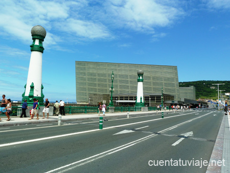 Puente Zurriola, Donostia-San Sebastián.